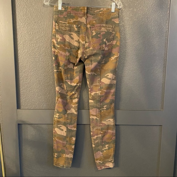 By Anthropologie Jefferson slim utility camo button fly pants size 26 - Picture 7 of 7